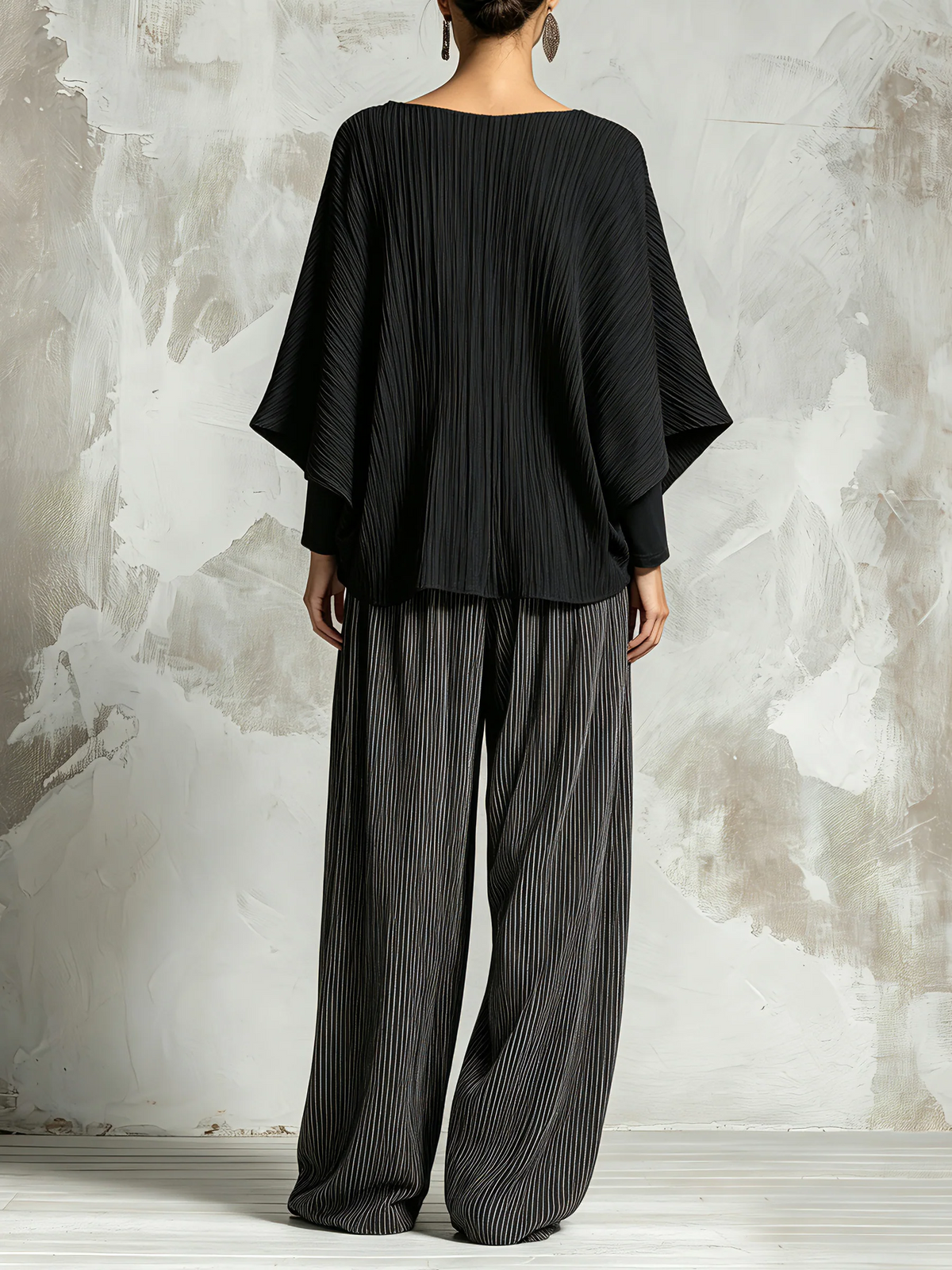 Geneviève™ | Ensemble complet plissé deux pièces avec haut chauve-souris et pantalon à jambes larges