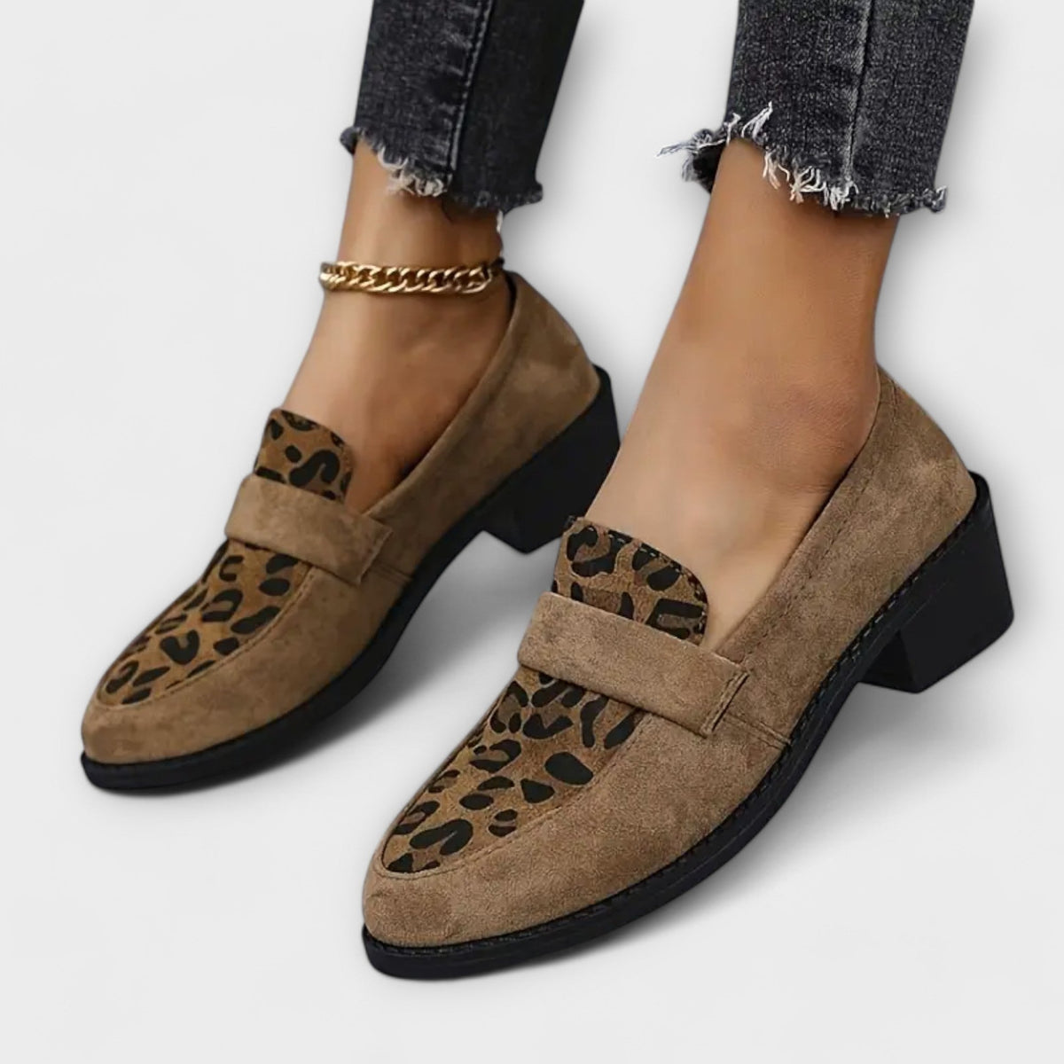 Zapatos con estampado de leopardo para mujer - Elegantes y cómodos