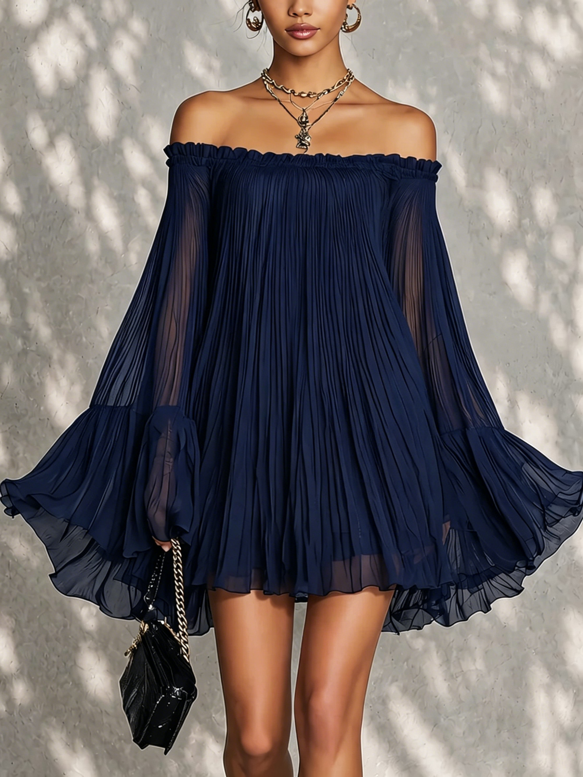 BÉATRICE | ROBE COURTE BLEUE À ÉPAULES DÉCOUVERTES