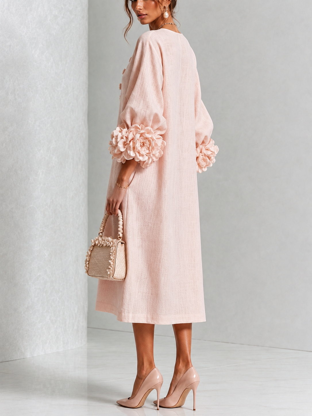 Giorgia | Robe midi fleurie à boutons et poignets décoratifs