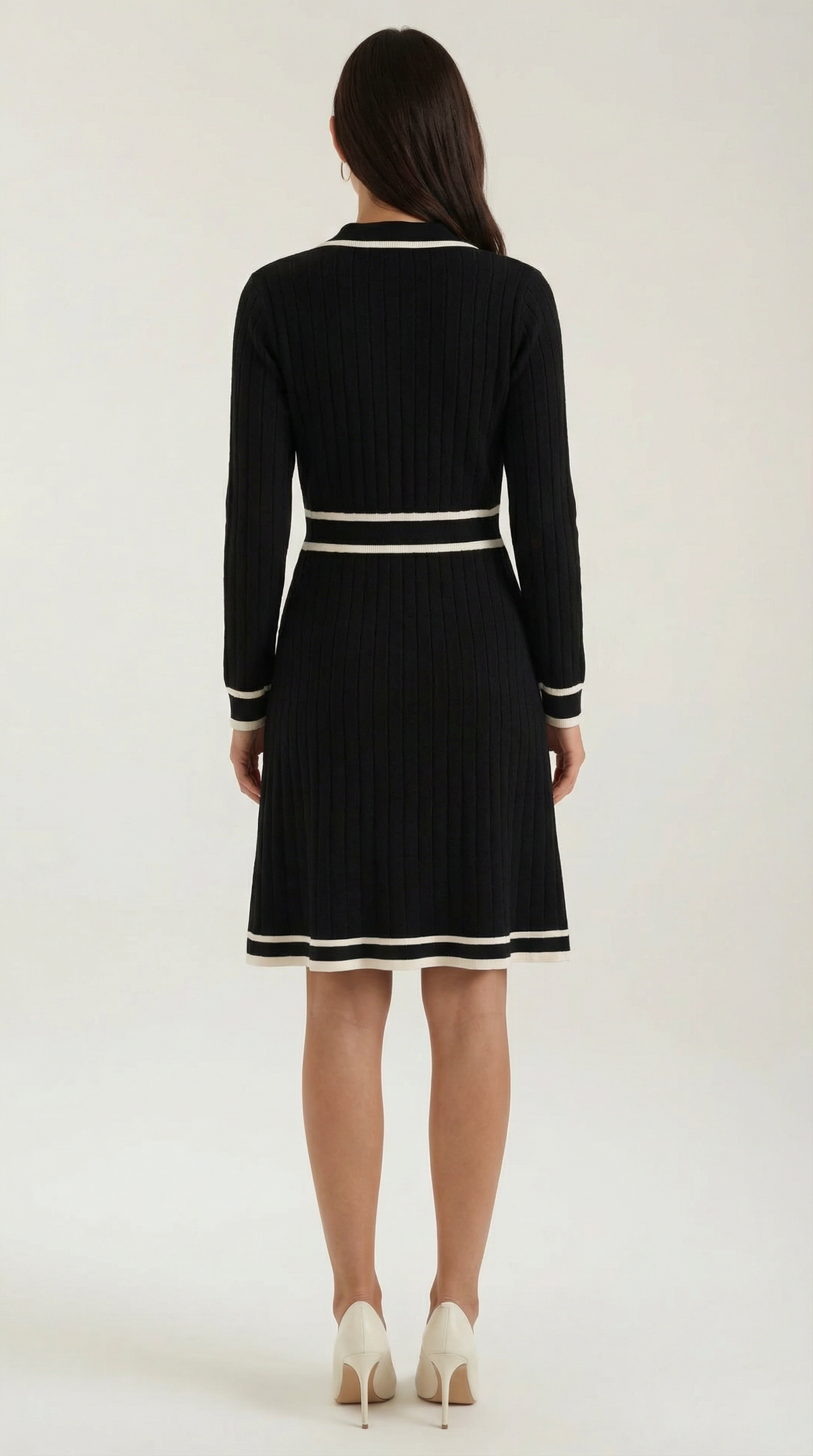 Tracy | Mini-robe à liserés contrastés et coupe moderne