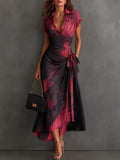 Valeria | robe midi moulante à imprimé abstrait et dé décolleté en V